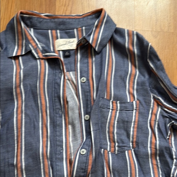 Striped Button-Up Shirt - Picture 3 of 4